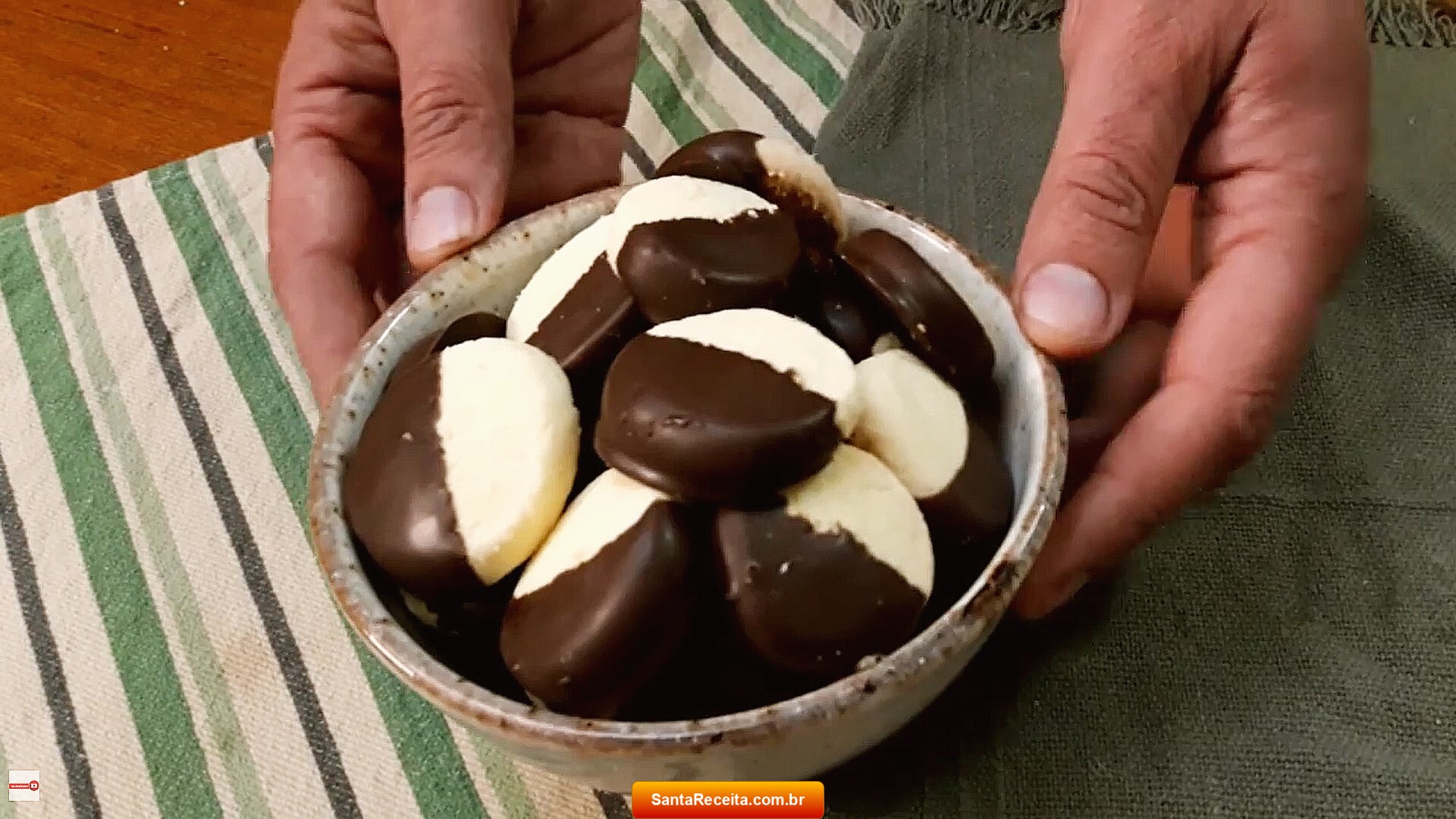 Biscoito Amanteigado com Chocolate