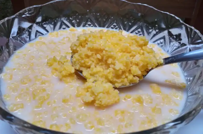 Cuscuz Nordestino Ensopado no Leite de Coco