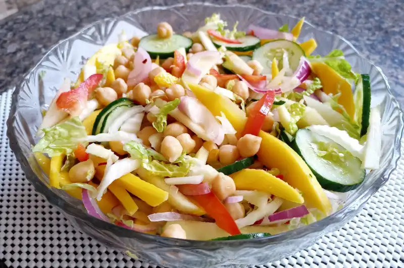 Salada de Grão de Bico