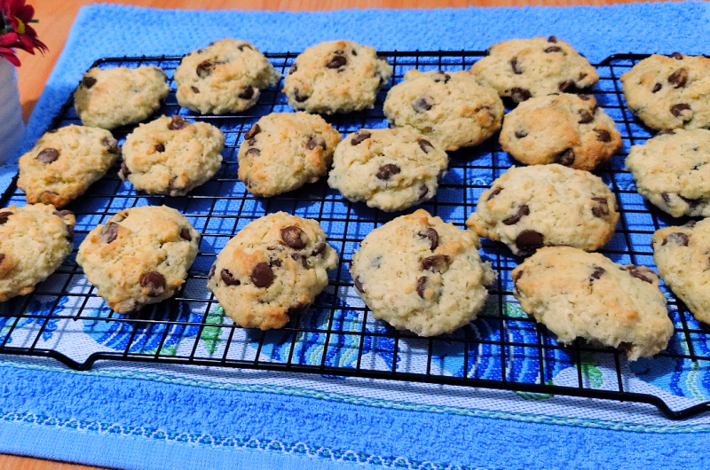 Cookie de Coco com Gostas de Chocolate