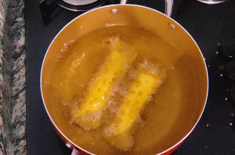 Salgado de Presunto e Queijo