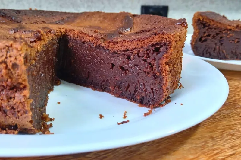 Bolo de Chocolate Super Molhadinho
