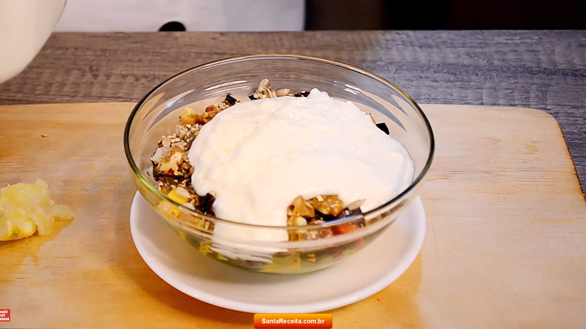 Iogurte com Mix de Frutas e Grãos