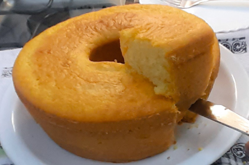 Bolo com Leite Condensado